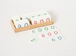 Targhette numerate cartelli dei numeri con scatola